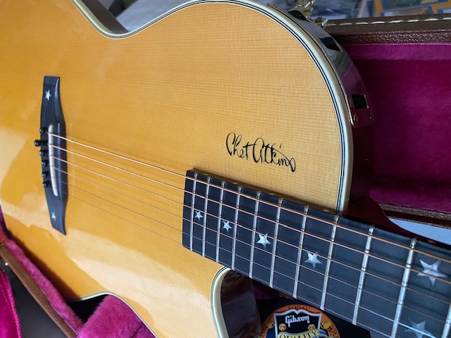 2001 Gibson Chet Atkins SST